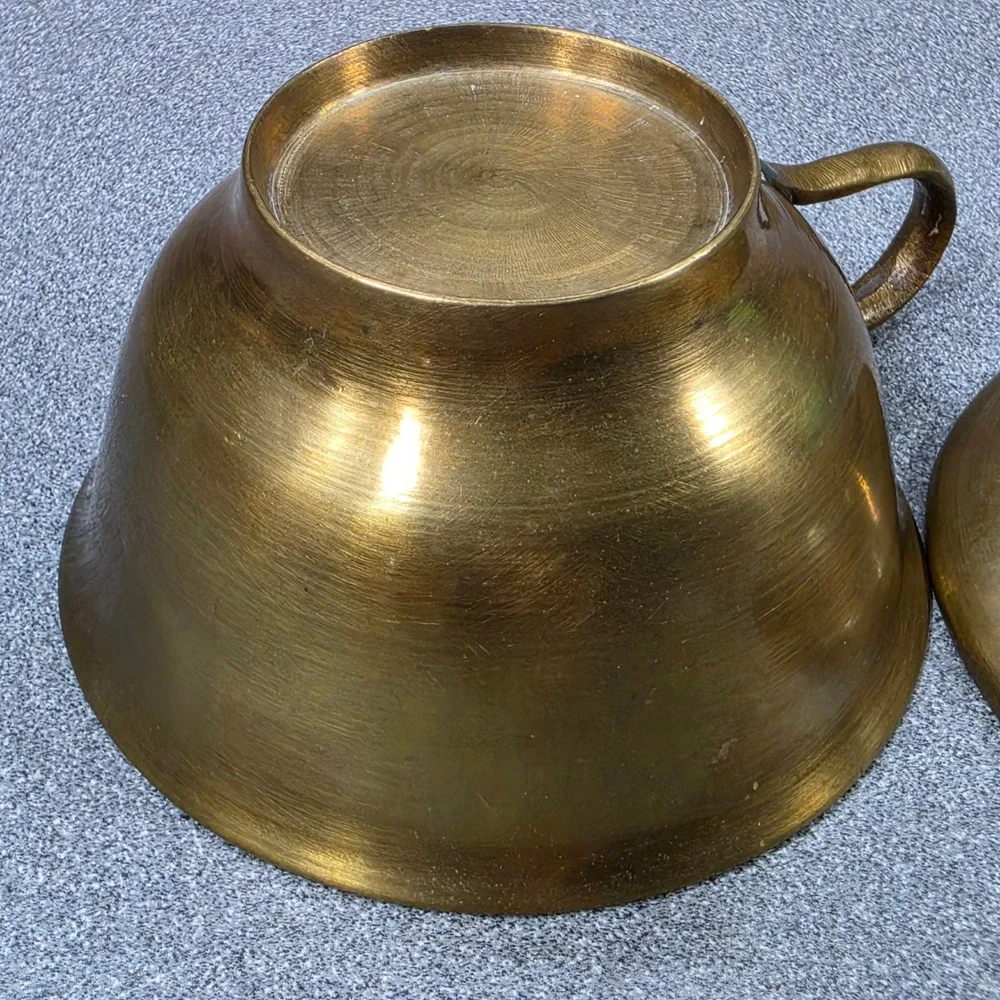 Unbranded vintage solid